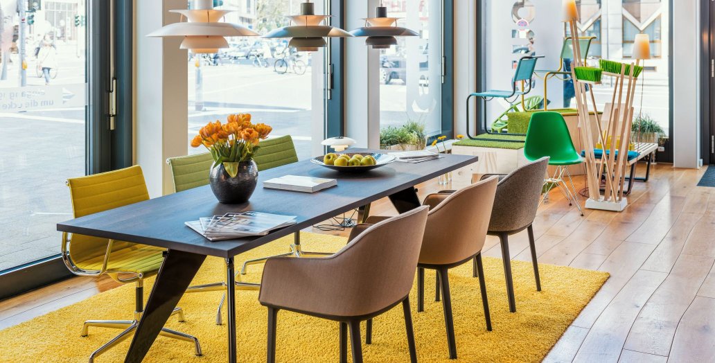 Salle à manger smow showroom Cologne