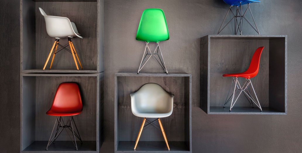 Chaises Eames smow showroom Cologne