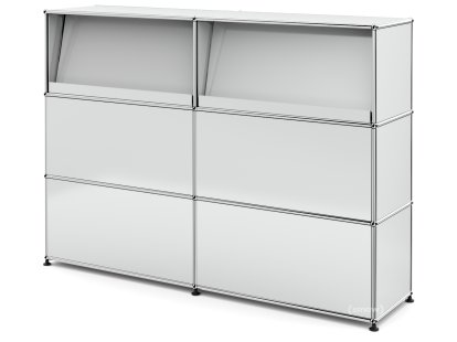 Comptoir d’accueil USM Haller version 2 (avec tablettes inclinées), Gris clair RAL 7035, 150 cm (2 éléments), 35 cm