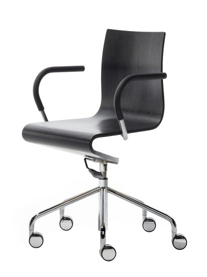 Chaise de bureau Seesaw, Chromé avec ressort à gaz, Avec accoudoirs, couleur match avec la piétement, Frêne noir