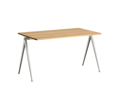 Table Pyramid 01