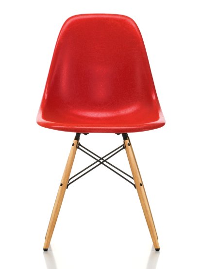 Eames Fiberglass Chair DSW, Eames classic red, Frêne tons miel